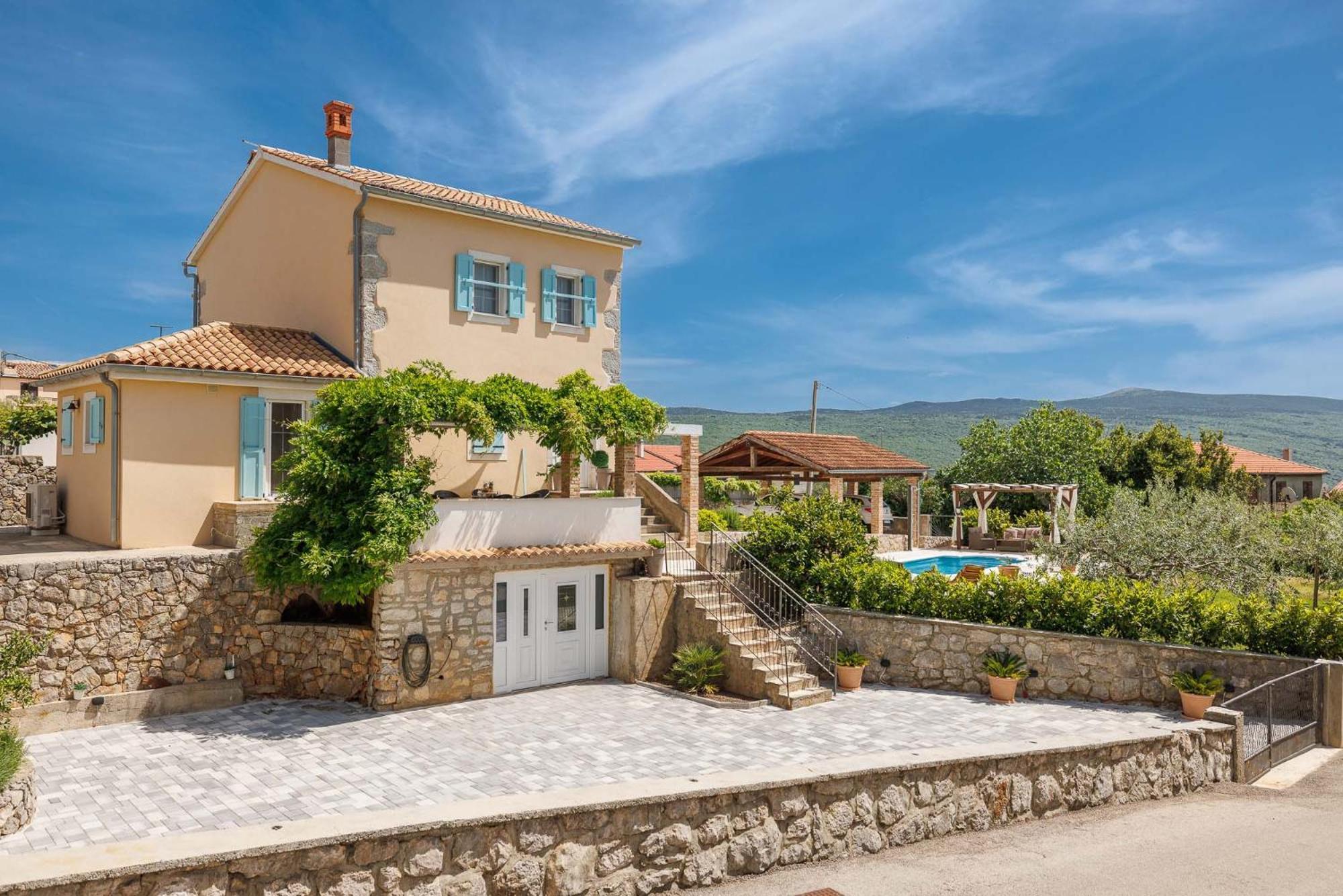 Apartment Marina Kornic Luaran gambar