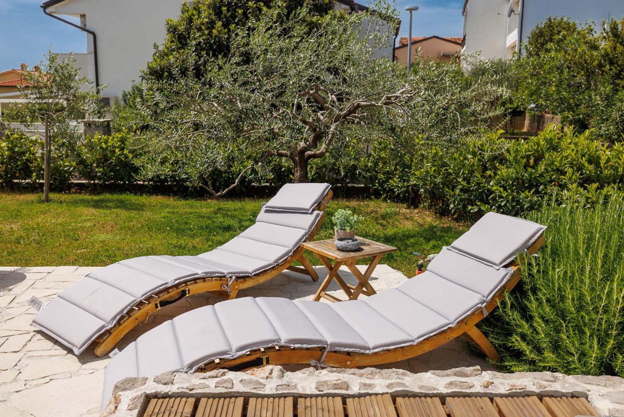 Apartment Marina Kornic Luaran gambar